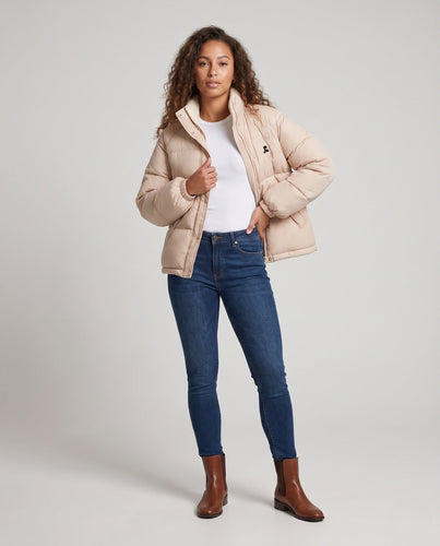 Damen kurze oversized gesteppte Jacke mit hochschließendem Kragen und verdeckter Druckknopfleiste