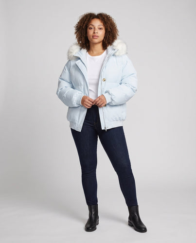 Damen kurze gepolsterte Stadtpufferjacke mit voluminösem Kunstfellkapuze und Taschen für die Ärmel