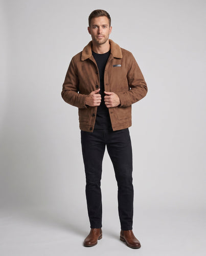 Männliche gemütliche Pilotenjacke mit Teddy-Kragen, gesteppter Futter und aufgesetzten Taschen