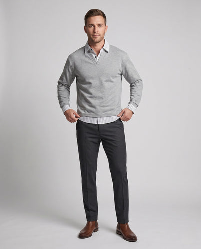 Herren Oversize Pullover mit V-Ausschnitt und Hemd-Lagen-Effekt