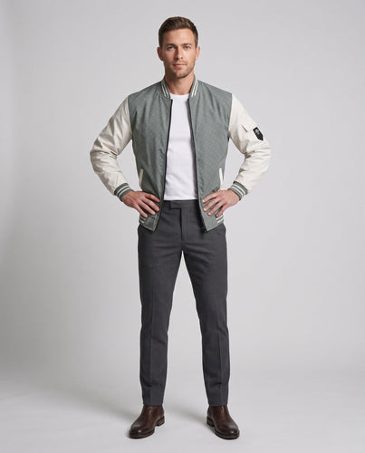 Herren Varsity Bomberjacke im Kontrastdesign mit gestreiftem Rippkragen und Armtasche