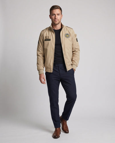 Fliegerjacke im Pilot-Stil für Herren mit vollflächigem Teddy-Futter und Abzeichenapplikationen drune