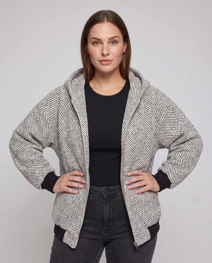 Product 16017867440458 - upper_body