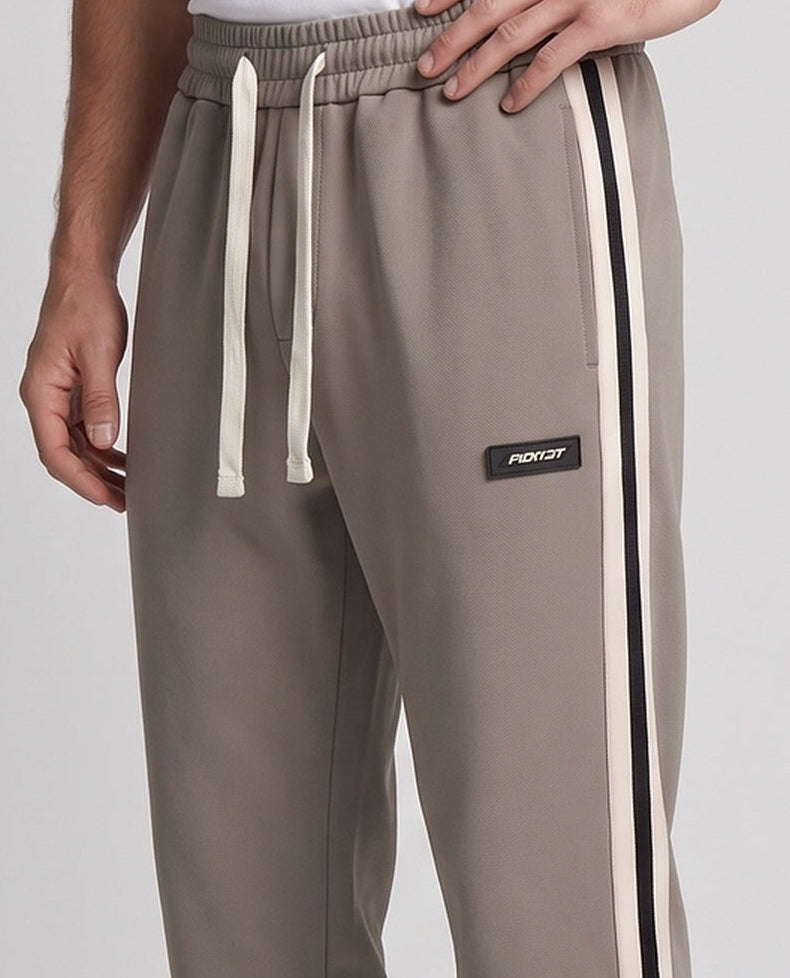 Herren Sportliche Jogginghose mit seitlichen Kontraststreifen Drune