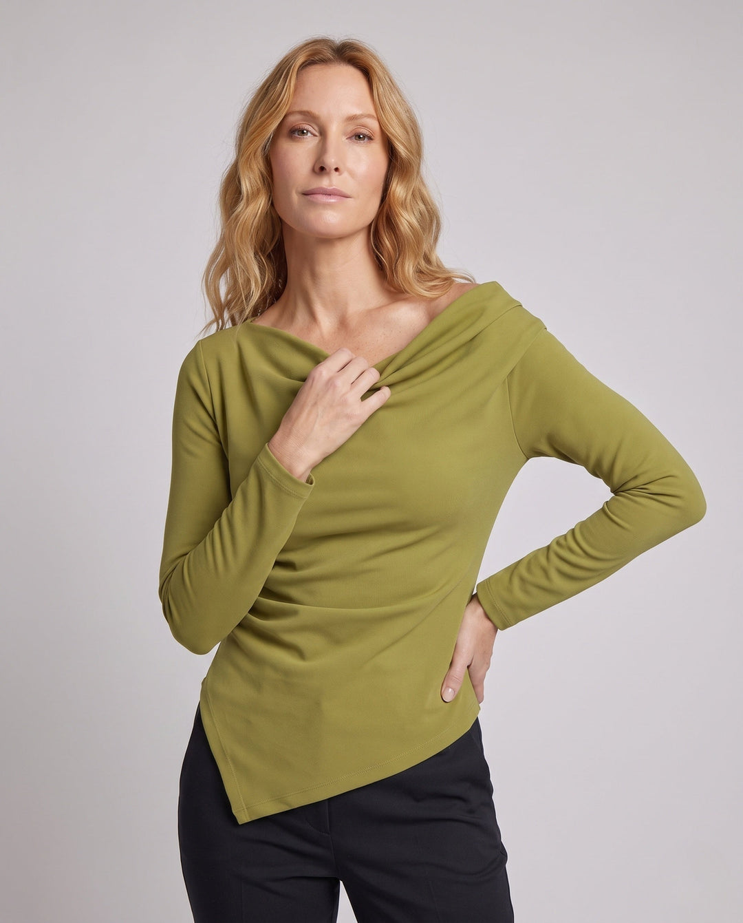 Product 16022348988746 - upper_body