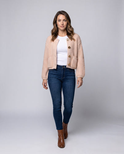Damen Short Chunky Strickjacke mit Patten und dekorativen Metallknöpfen Drune