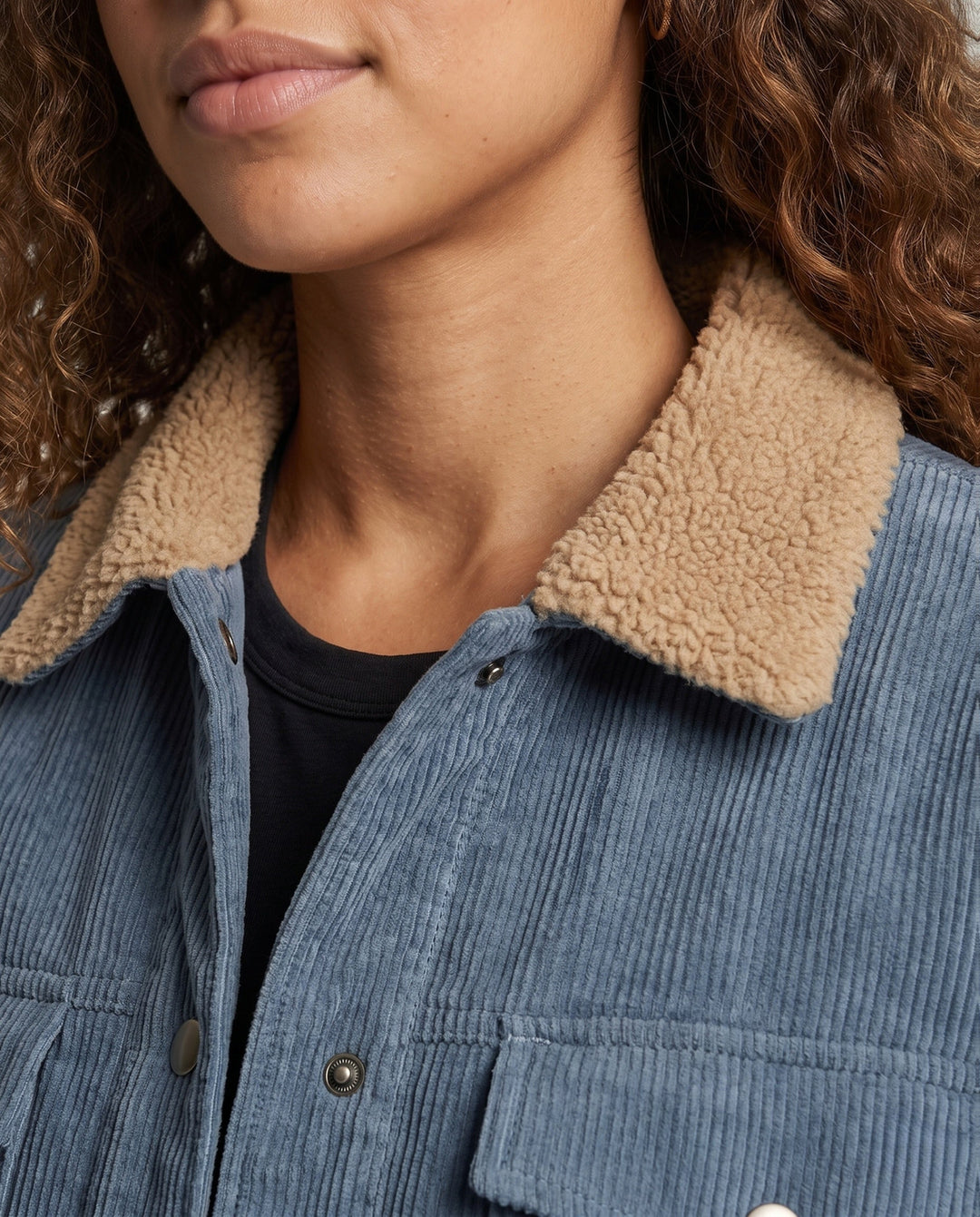 Product 16025003065674 - close_up_detail