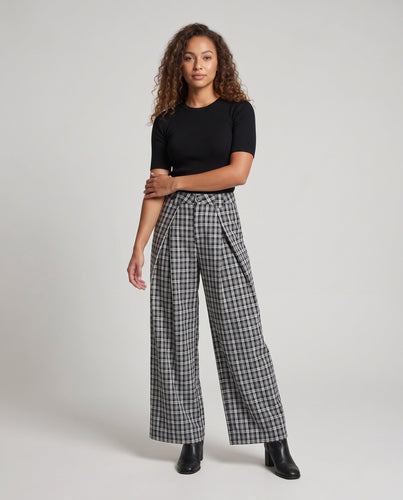 Frauenweite Karottenhose mit Falten Drune