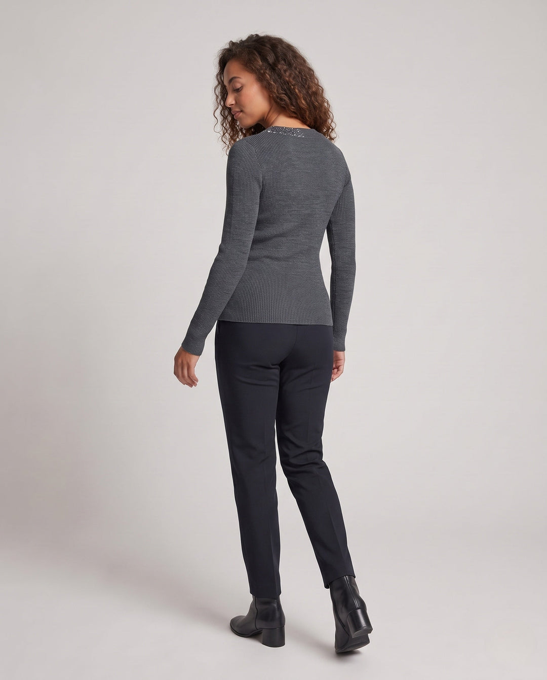 Product 16033024246090 - back_view