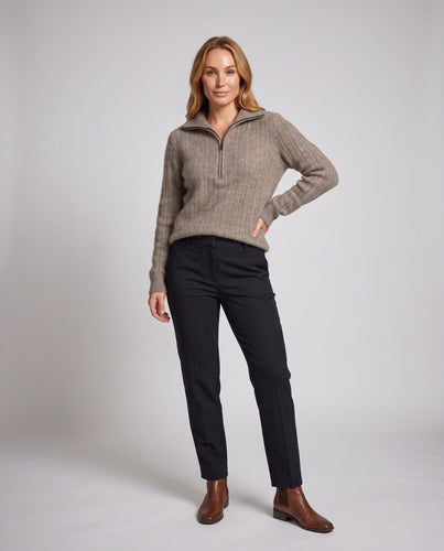 Damen Fuzzy Halb Reißverschluss Mock Neck Pullover mit gerippten Ärmeln und lässiger Silhouette Drune