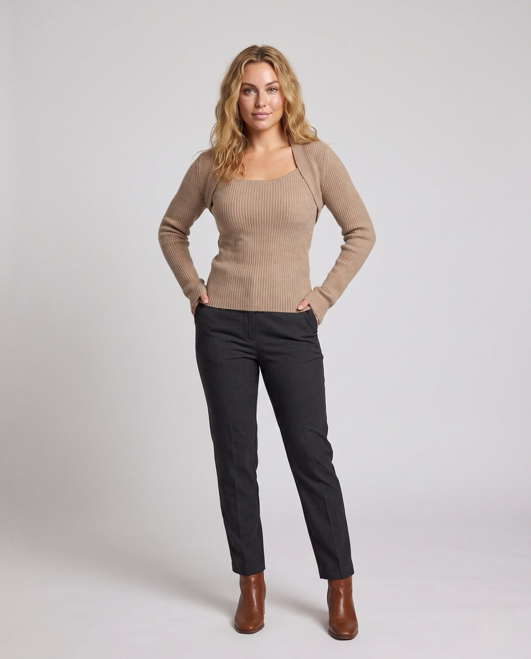 Product 16034477834570 - full_body_front
