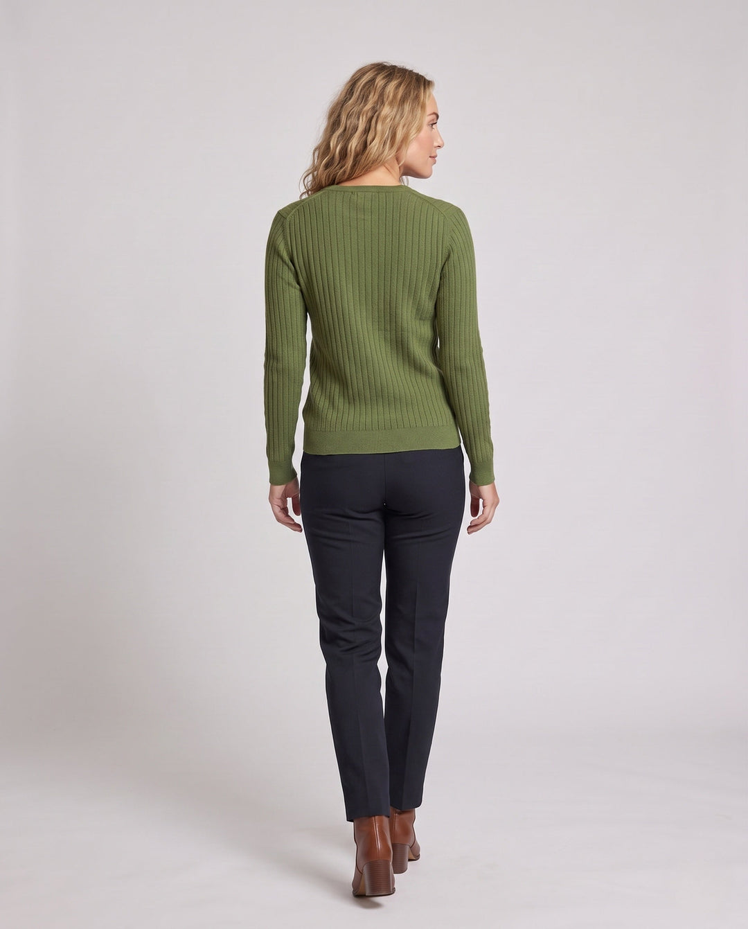 Product 16034477932874 - back_view
