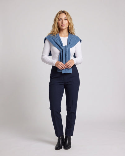 Damen Grobstrick-Schultertuch mit Zopfmuster und Kurzpullover-Schnitt Drune