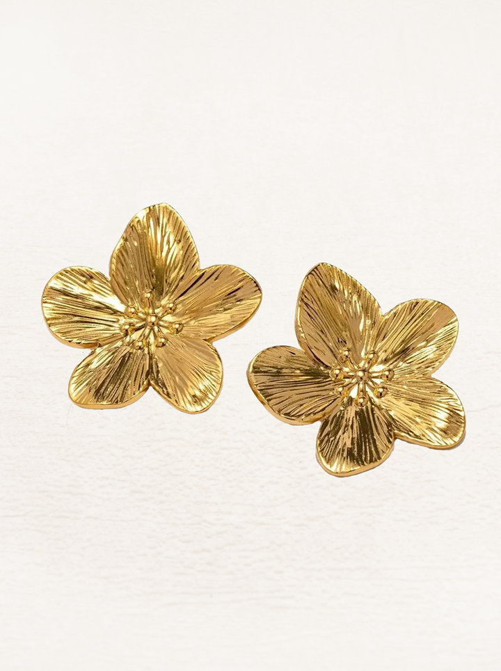 Drune | Blossom Ohrringe Gold Mit Eleganten Blütenblättern