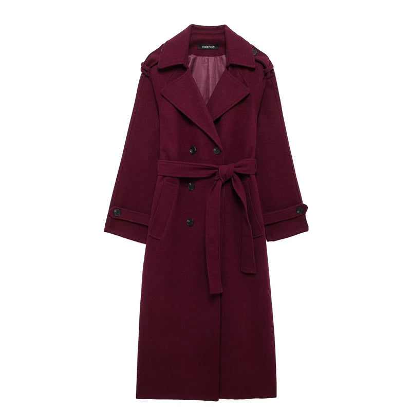 Drune | langer Trenchcoat in elegantem Rot - stilvoller Wintermantel für gemütliche Abende