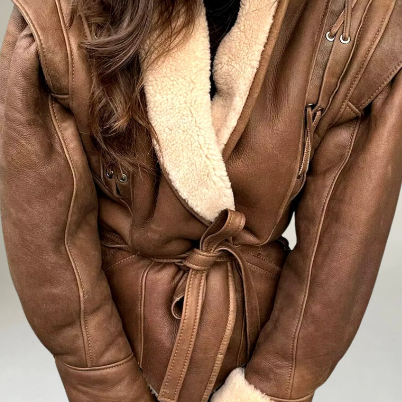 Drune | Lederjacke Wickeldesign Taillengürtel Strukturierte Schultern Schnürdetails
