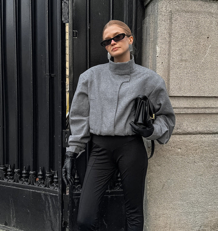 Drune | Kurze Damenjacke mit hohem Kragen