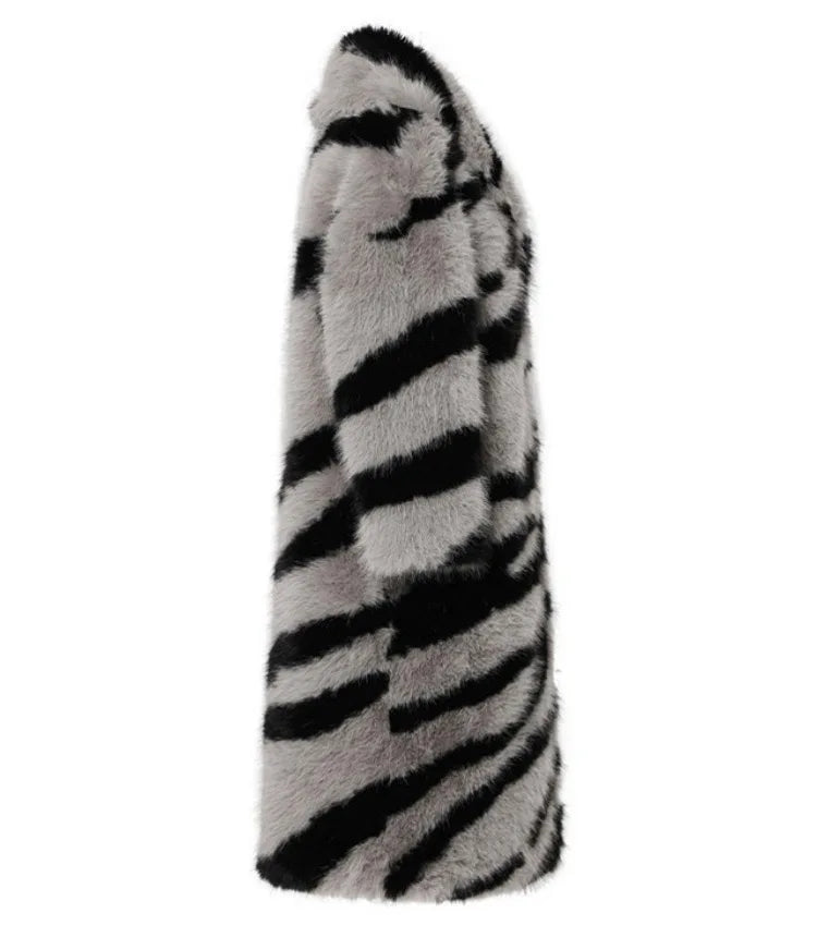 Drune | Langer Pelzmantel Damen mit Animal-Print - Luxuriöses & Stilvolles Winterdesign