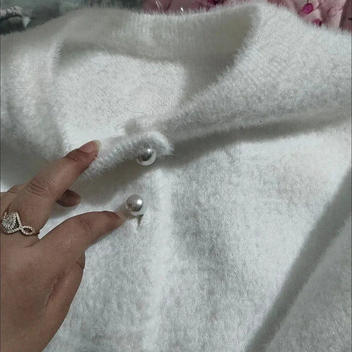 Drune | Weich gestrickte Jacke mit Perlmuttknöpfen für Damen