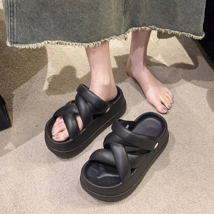Drune | Plattform Chunky Kreuzriemen Sandalen