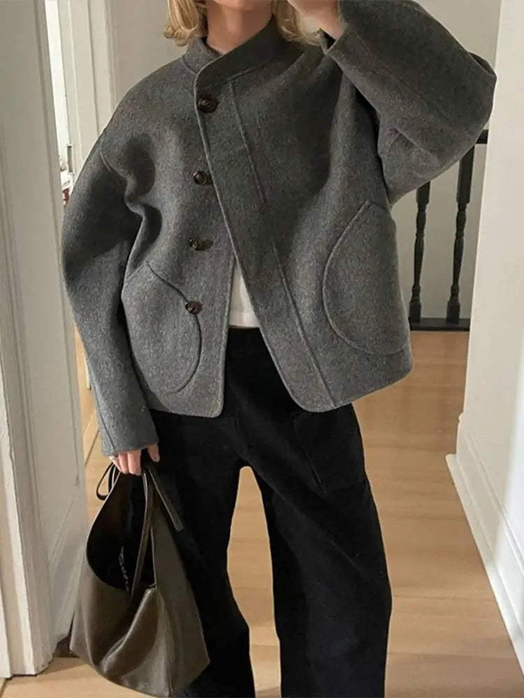 Drune | Kurze Wolljacke mit Knöpfen Warm und Stilvoll Zeitloses Design