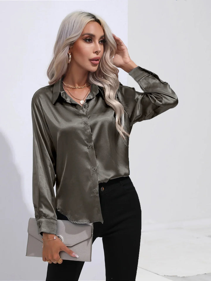 Drune | Elegante Satinbluse Mit V-ausschnitt & Langen Ärmeln