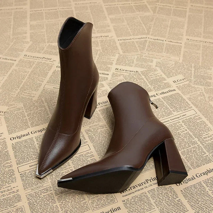 Drune | Stiefel Mit Hohem Absatz Und Reißverschluss