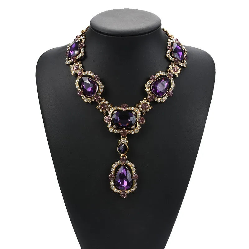Drune | Statement Rhinestones Schmuck Große Edelstein Gem Stein Kristall Viktorianischer Schmuck Grüner Smaragd Bib Halskette für Frauen