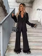 Drune - Elegantes Damen Blazer und Hosen Set mit Federn