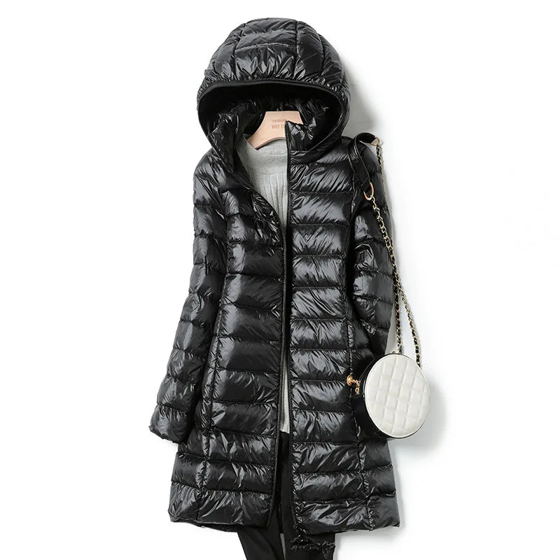 Drune | Leichte Damen-Daunenjacke mit Abnehmbarer Kapuze