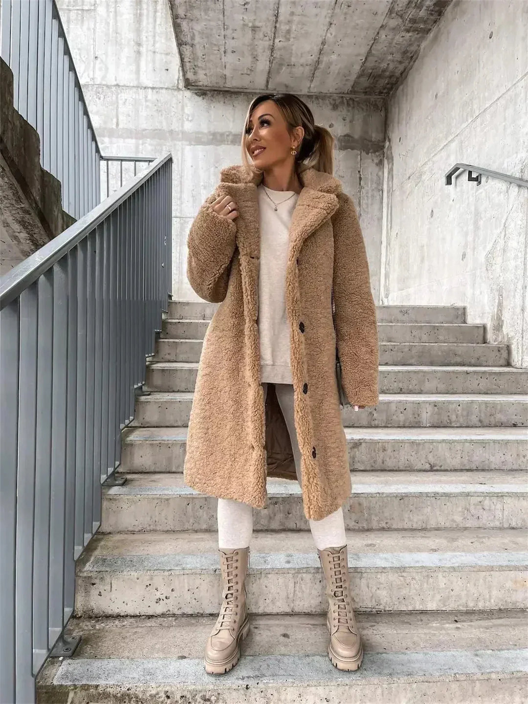 Drune | Lange Jacke mit Weichem und Strukturiertem Druck