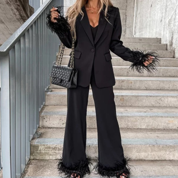 Drune | Damenanzug mit Federn - Für einen einzigartigen und raffinierten Look