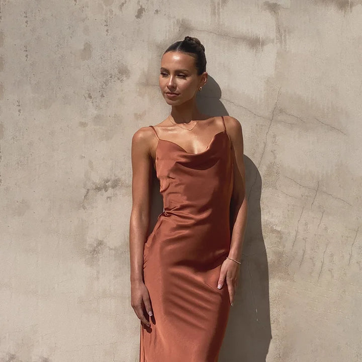 Drune | Langes Satin Kleid
