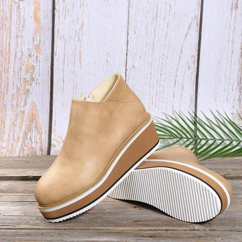 Drune - Stilvolle Stiefeletten mit Zipper und Plateau