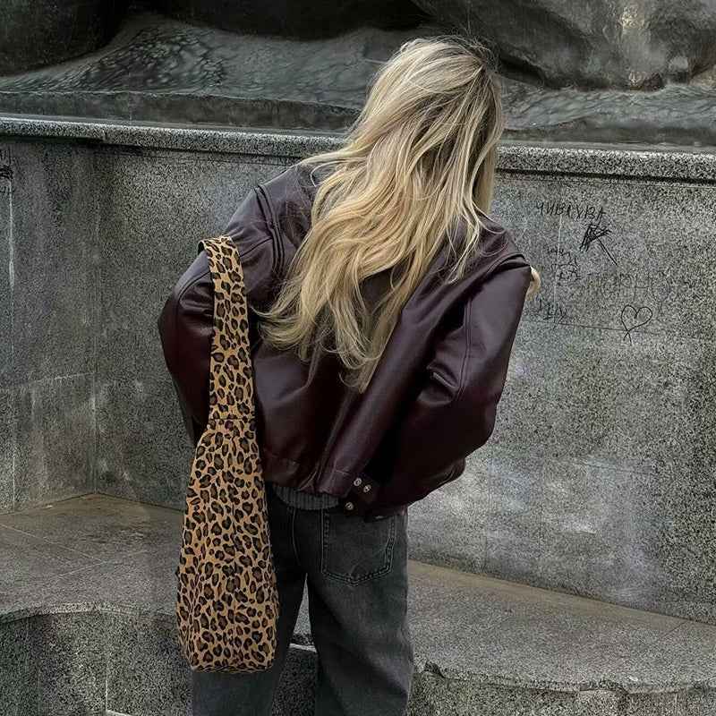Drune | Modische Jacke mit langen Ärmeln und Reißverschluss