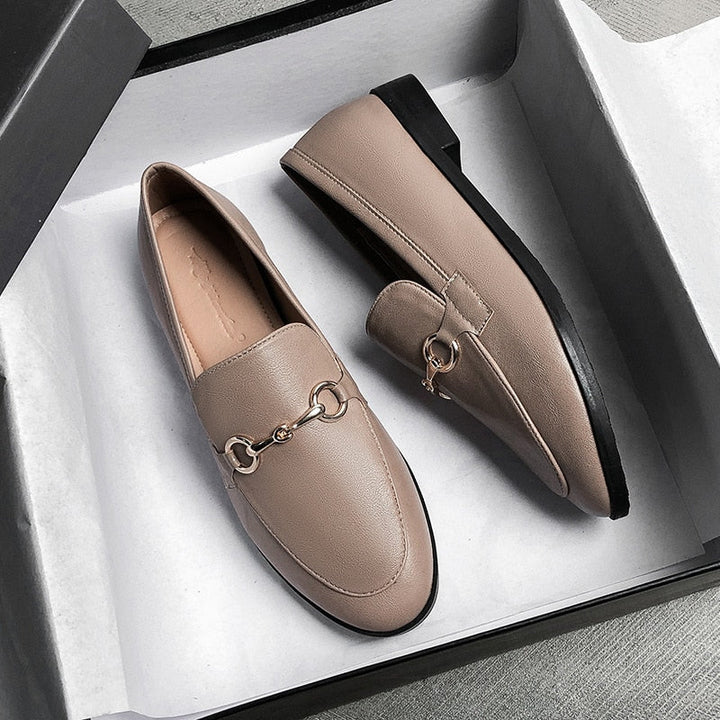 Drune | Klassische Leder Slipper Für Herren Stilvoll & Bequem