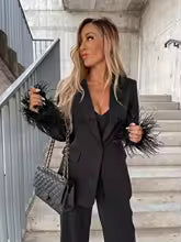 Drune - Elegantes Damen Blazer und Hosen Set mit Federn