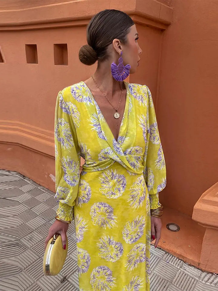 Leichtes Sommerkleid mit Blumenmuster und V-Ausschnitt für den Alltag | Drune