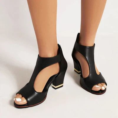 Drune | Sandalen Mit Orthopädischem Absatz