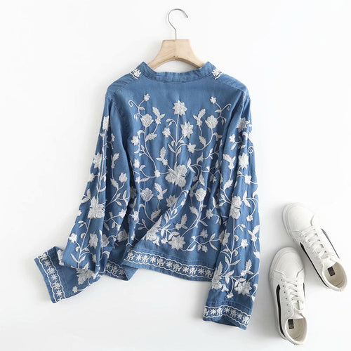 Drune | Bestickte Blumenbluse mit Knopfleiste