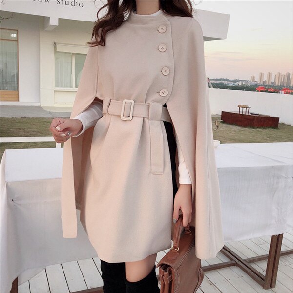 Drune | Damenjacke mit Cape
