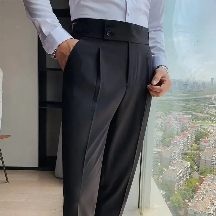 Drune | Chic Hochtaillierte Chinohose