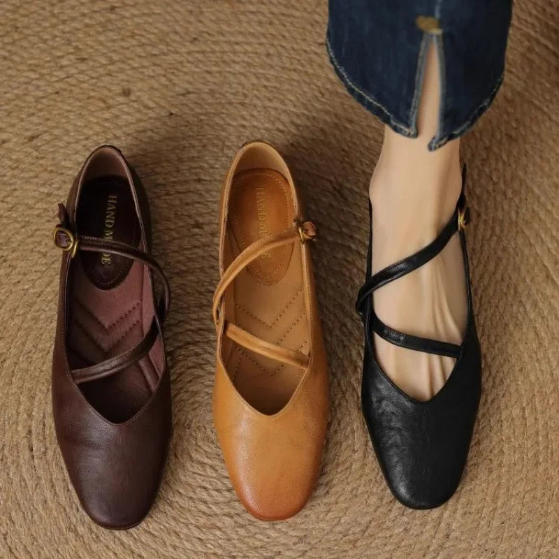 Klassische Damenschuhe aus Leder Drune Drune