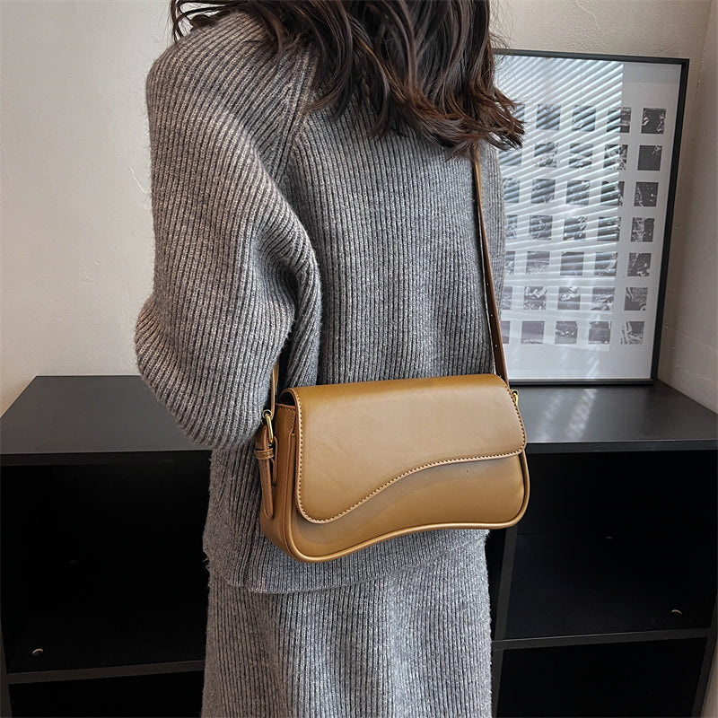Drune | Vintage Leder Crossbody-Taschen Kleine Umhängetasche Stilvolle Armpit Handtaschen und Geldbörsen