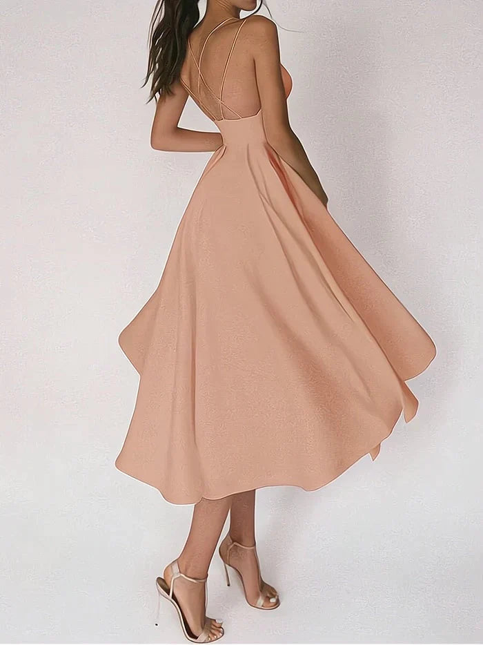 Drune - Elegantes Kleid mit V-Ausschnitt