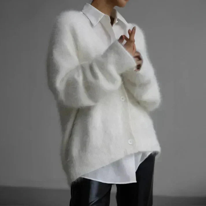 Drune | Fluffy gestrickte Damenstrickjacke