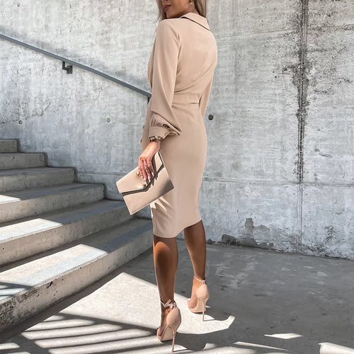 Drune - Kleid mit V-Ausschnitt und Schlitz