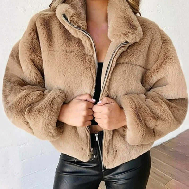 Drune | Velvet Touch Mantel mit Reißverschluss