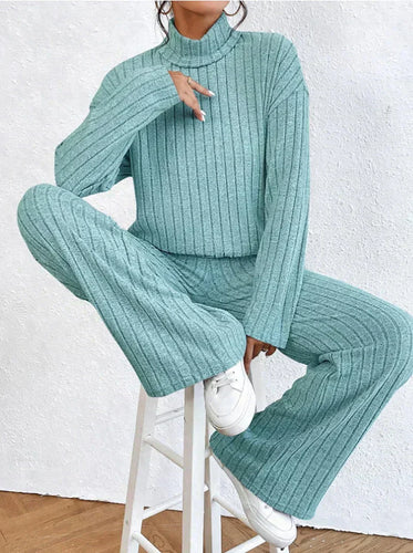 Drune | Gestrickte Hose und Rollkragenpullover für Damen