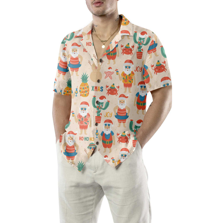 Drune | Santa Claus Am Sandstrand Hawaiian Shirt, Lustiges Weihnachtsmann Shirt, Geschenk Für Weihnachten